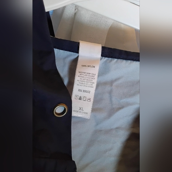 Vintage. Navy‎ Hooded Windbreaker - Picture 7 of 7